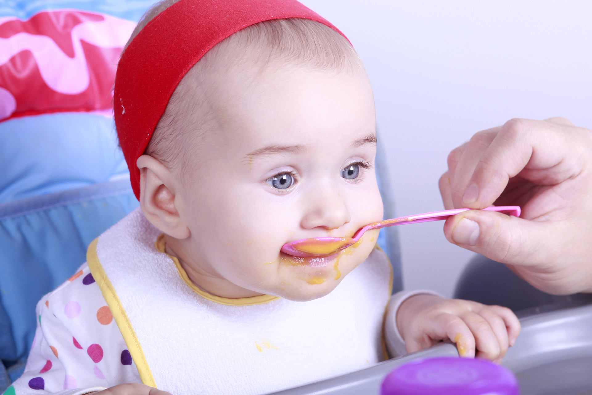 Introdução Alimentar: Quando e como oferecer novos alimentos ao bebê? Introdução Alimentar: Quando e como oferecer novos alimentos ao bebê?